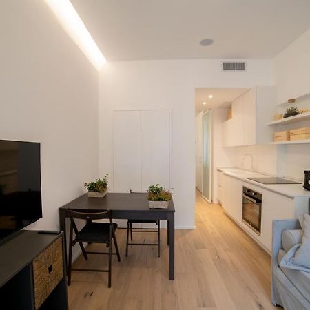 Navigli-Centro-Universita, Amazing New Apartment Milan Bagian luar foto
